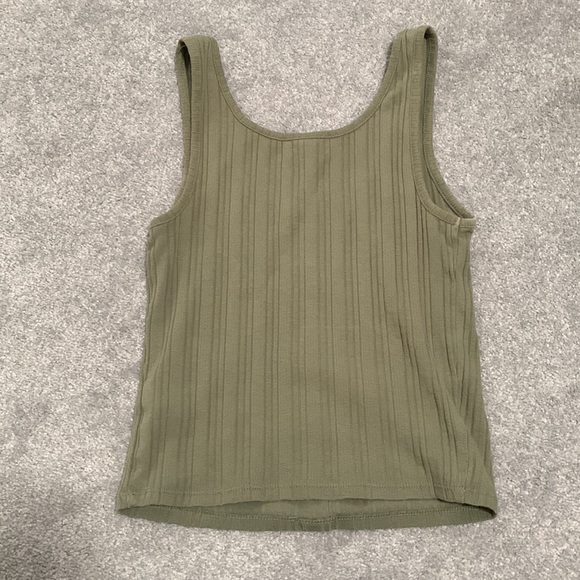 green tank top from mudd in a size small - Picture 2 of 2